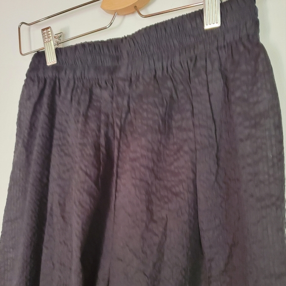 Beklina Basic Pant in Textured Black - Picture 5 of 5